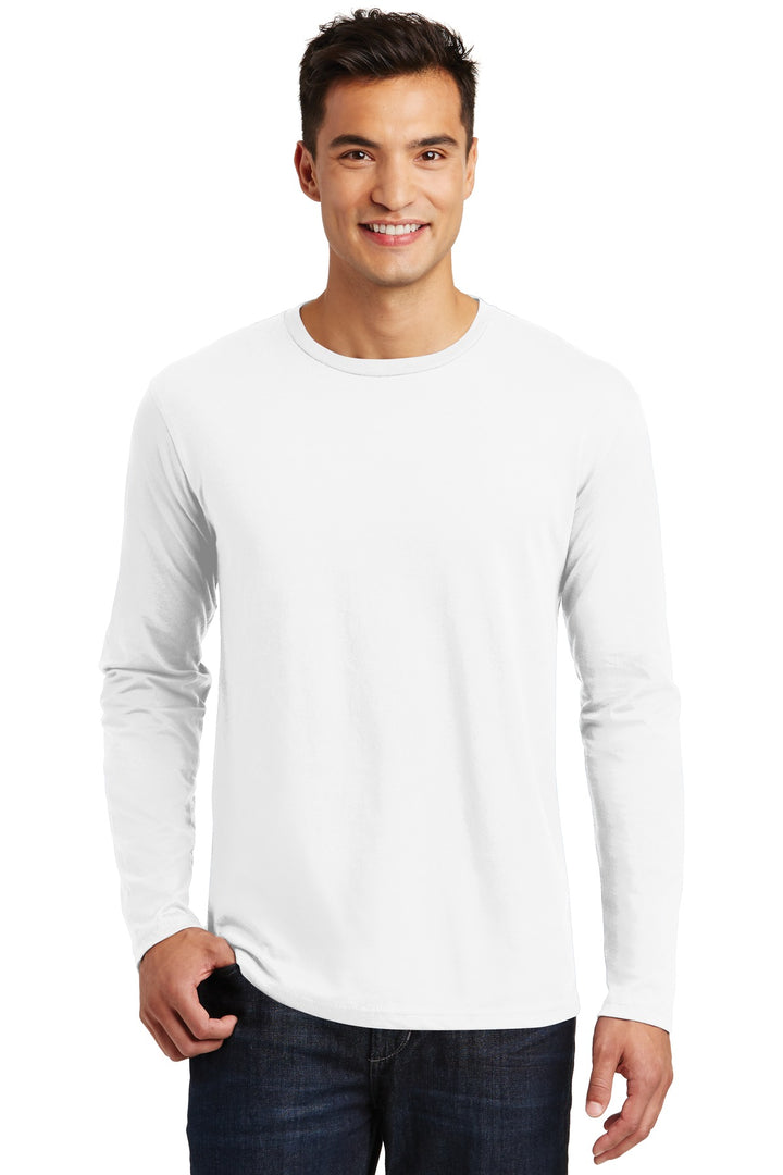 District ¨ Perfect Weight¨ Long Sleeve Tee. DT105