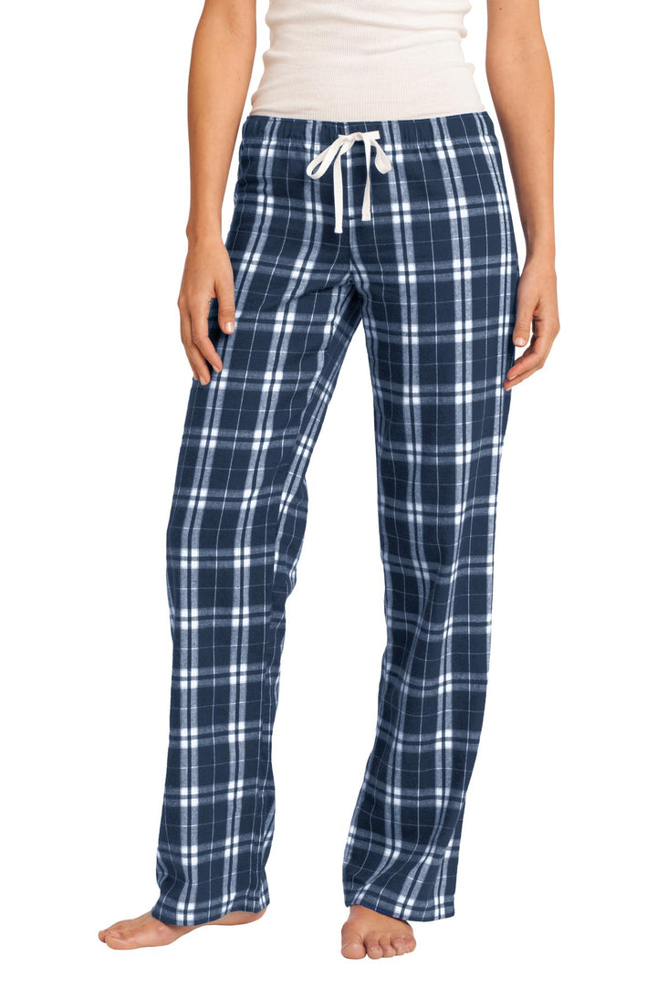 District¨ Women's Flannel Plaid Pant. DT2800