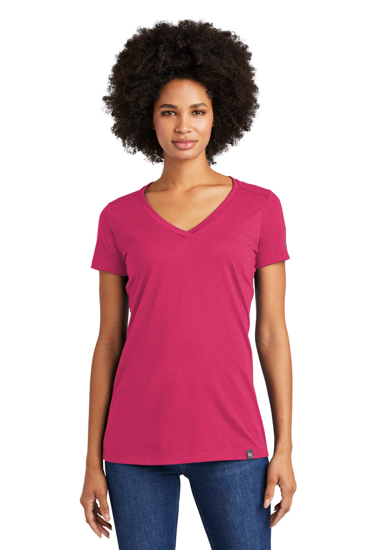 New Era ¨ Ladies Heritage Blend V-Neck Tee. LNEA101