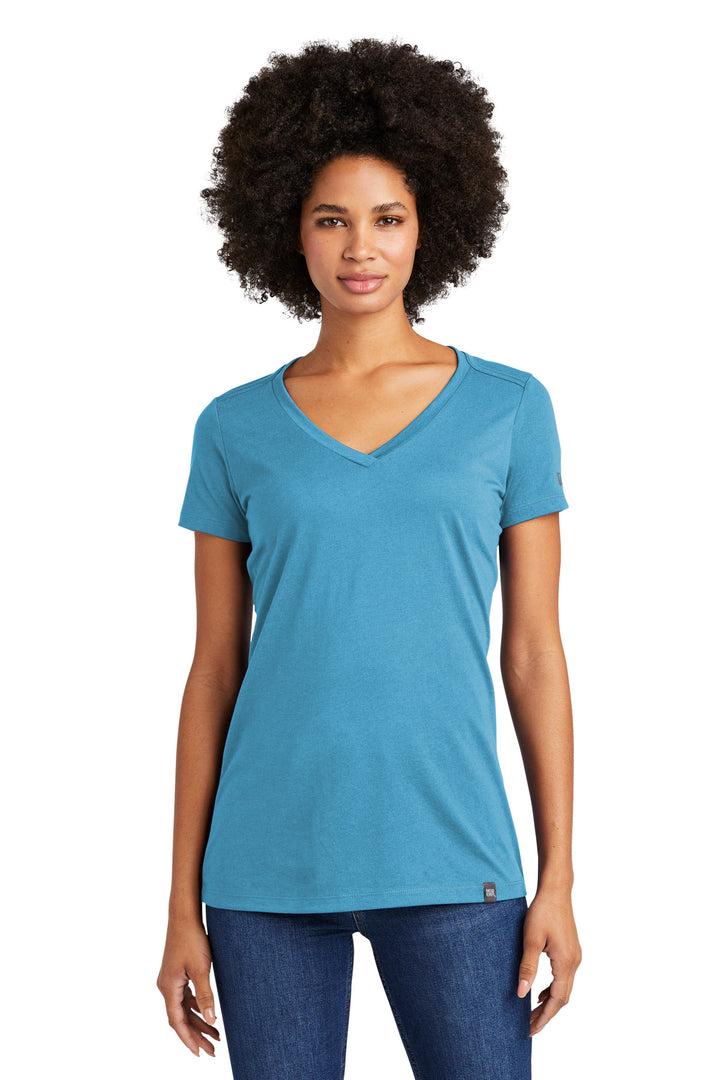 New Era ¨ Ladies Heritage Blend V-Neck Tee. LNEA101