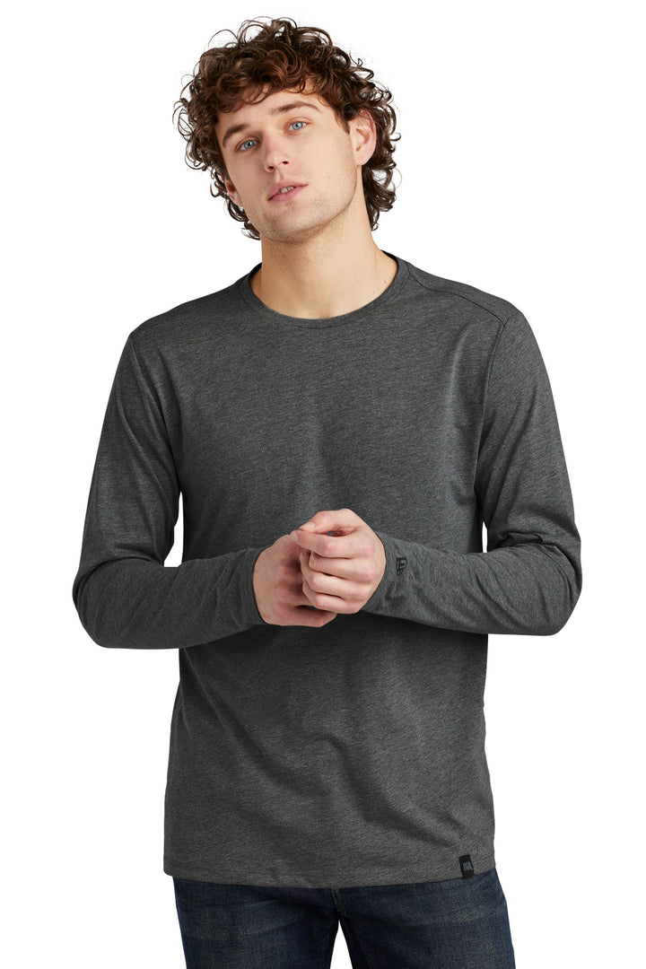 New Era ¨ Heritage Blend Long Sleeve Crew Tee. NEA102
