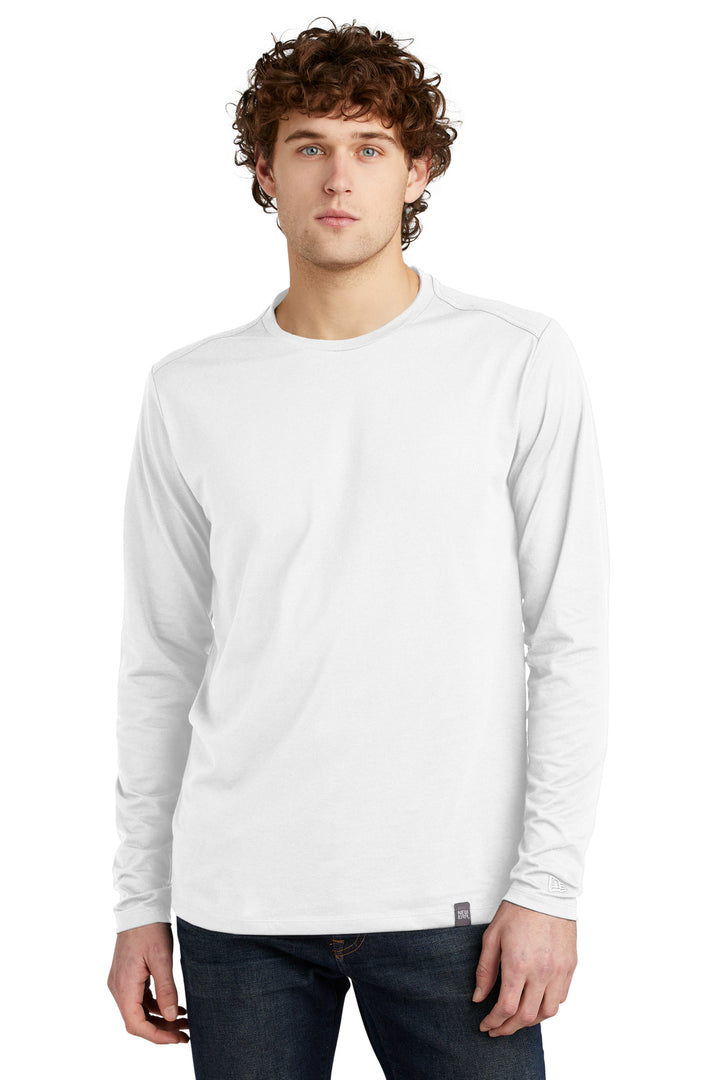 New Era ¨ Heritage Blend Long Sleeve Crew Tee. NEA102