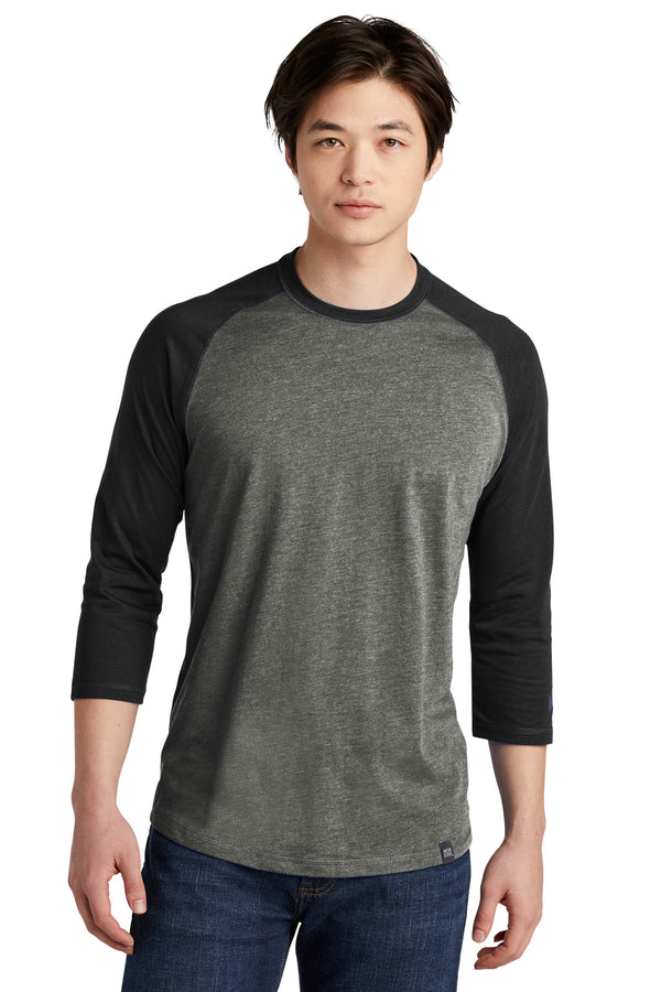 New Era ¨ Heritage Blend 3/4-Sleeve Baseball Raglan Tee. NEA104