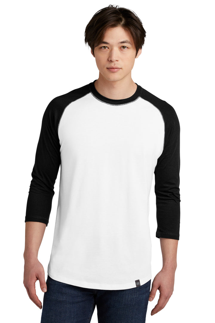 New Era ¨ Heritage Blend 3/4-Sleeve Baseball Raglan Tee. NEA104