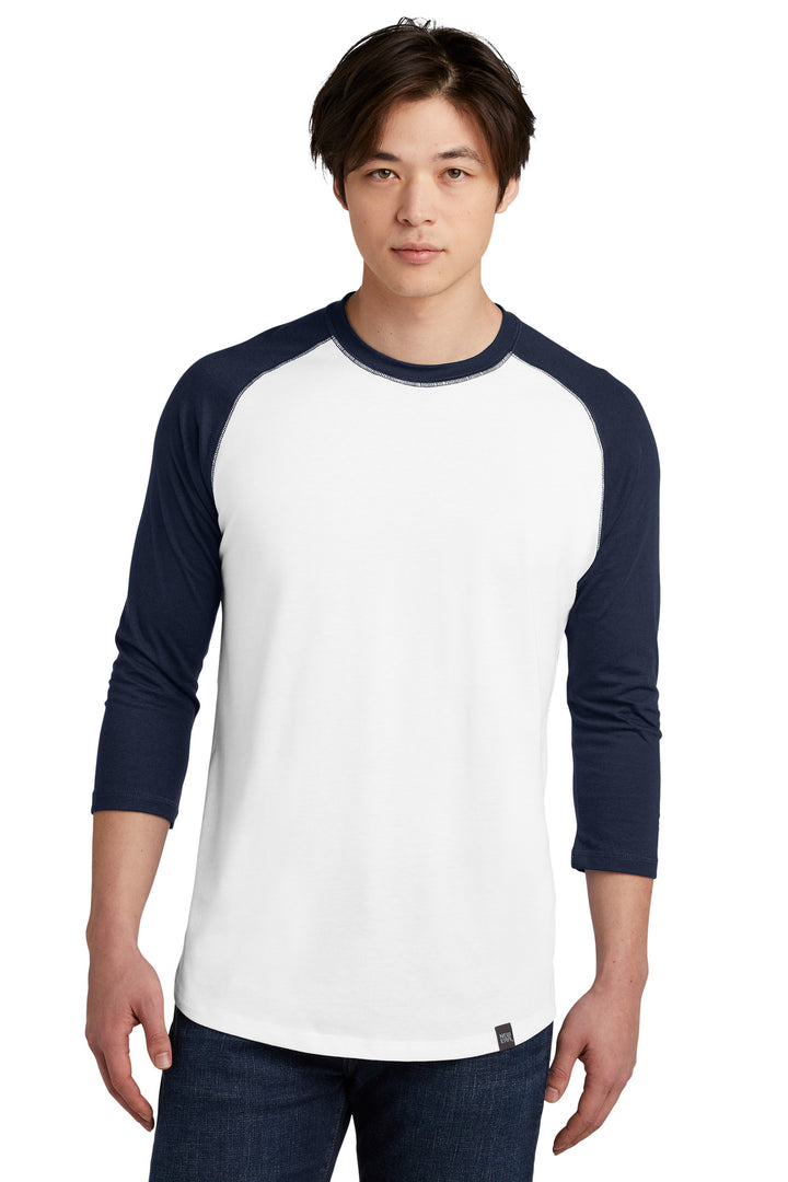 New Era ¨ Heritage Blend 3/4-Sleeve Baseball Raglan Tee. NEA104
